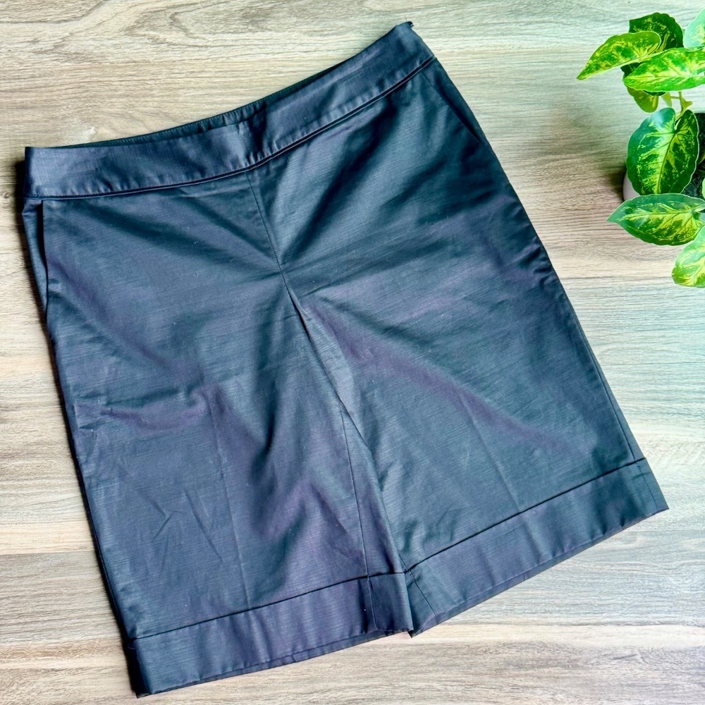 White House Black‎ Market Black Tailored Bermuda Shorts Size 2